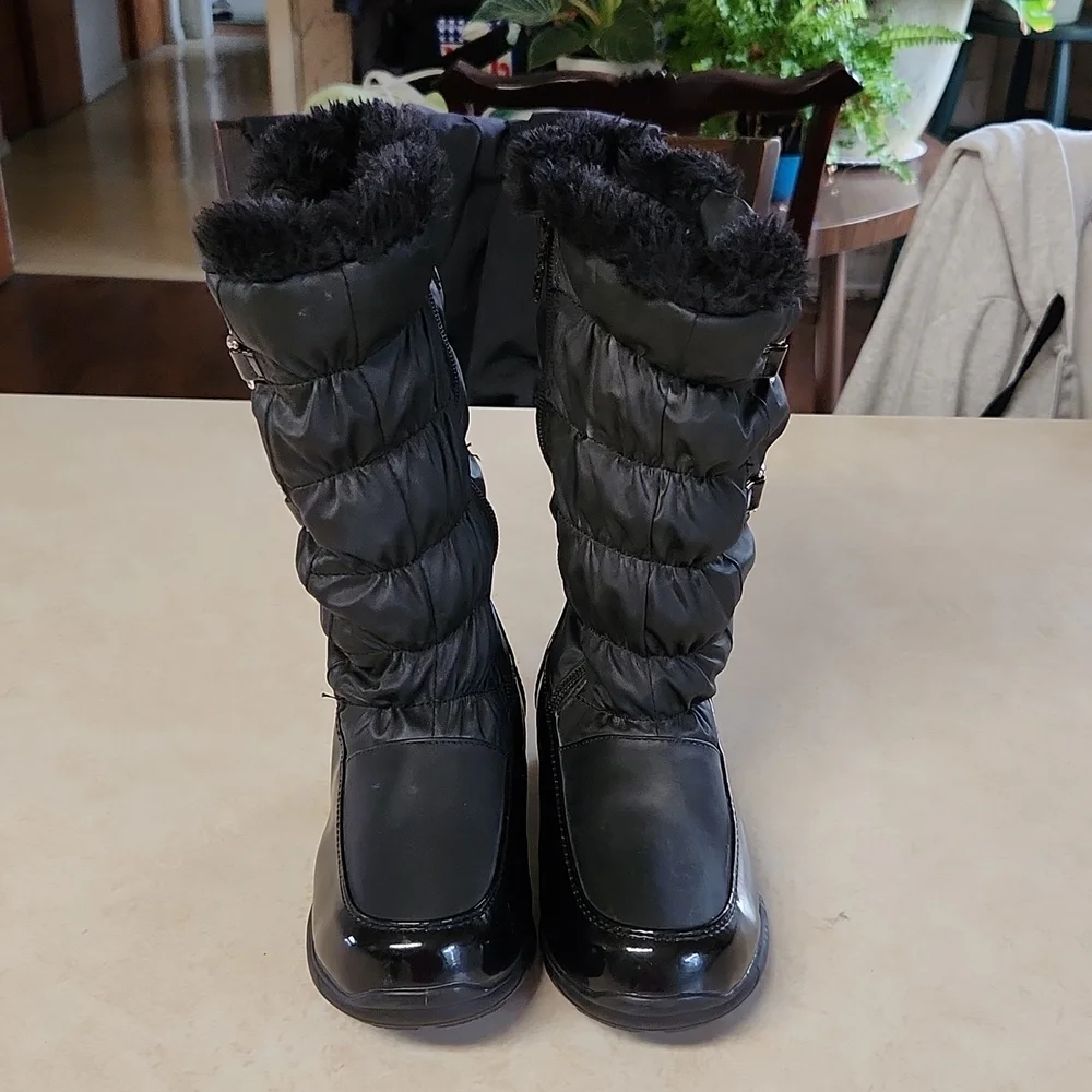 New Totes Girls Black Two-Buckle Waterproof Insulated Winter Snow Boots Size 1